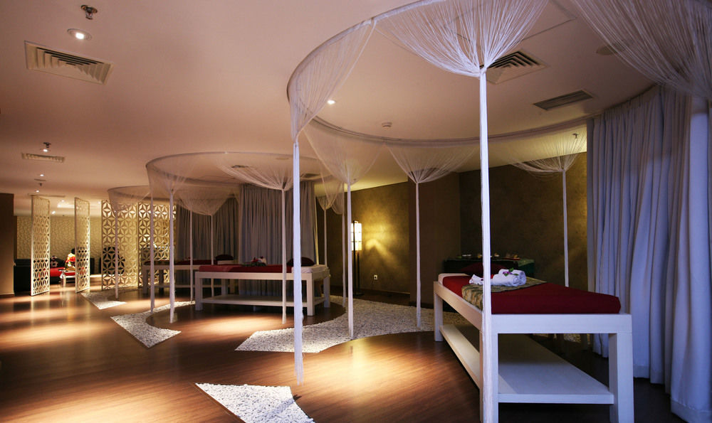 Crown Managed By Midtown Indonesia 4*